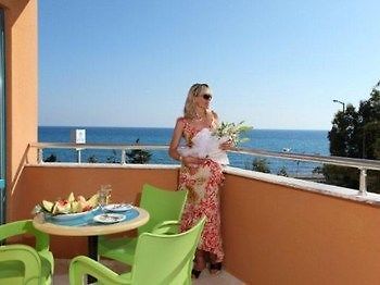 Angel Beach Hotel Tosmur Extérieur photo